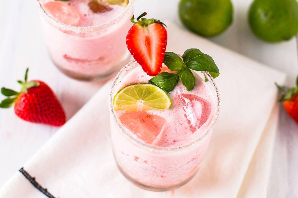 Osvěžující jahodové fitness smoothie